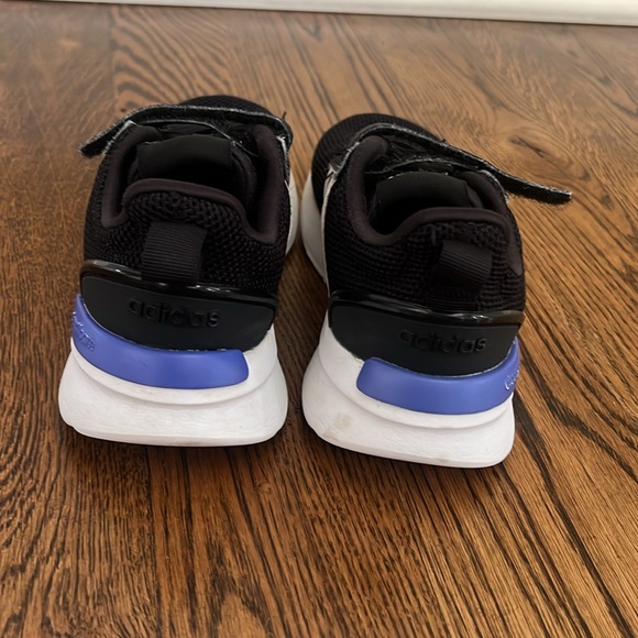 Adidas Racer Tr23 Sneaker, Black/White/Red, 11 US Unisex Little Kid Size 12 - Picture 3 of 5